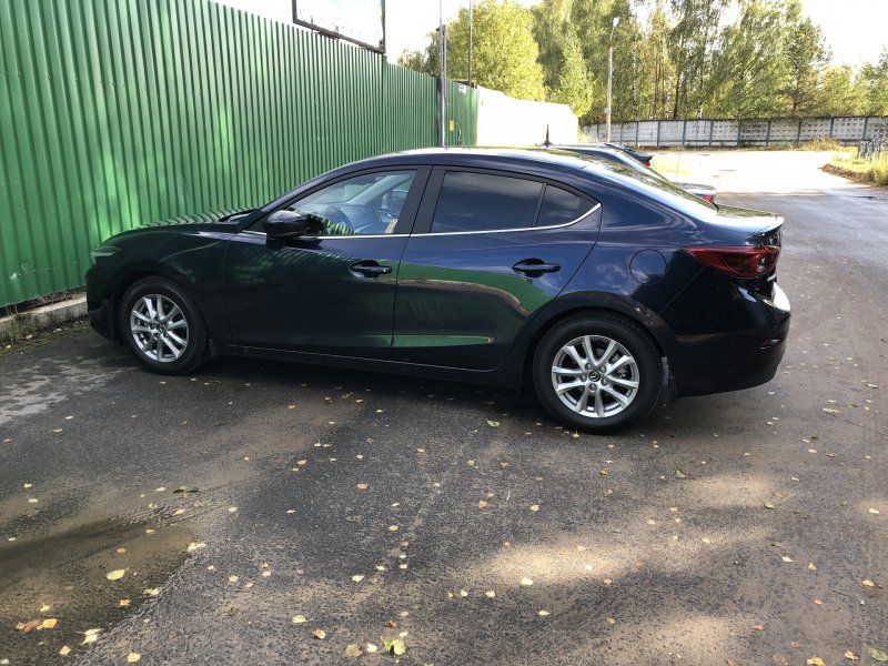 Mazda 6 Deep Blue