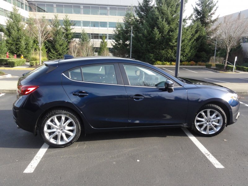 Deep Crystal Blue Mazda CX-5