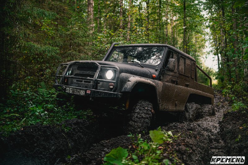 UAZ Hunter 6x6