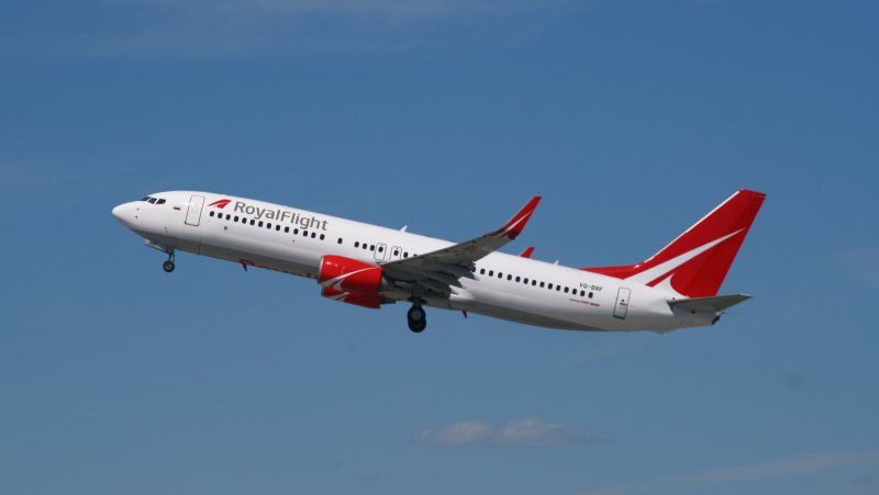 Боинг 737-800 Royal Flight