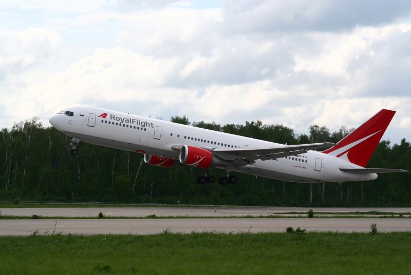 RL 7517 Royal Flight
