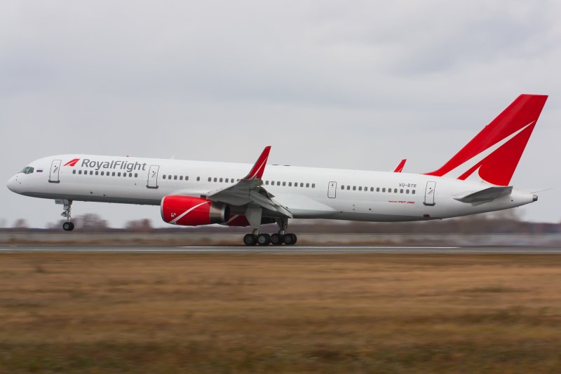 Боинг 737-800 Royal Flight