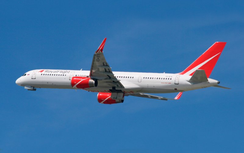 B-737 Роял Флайт