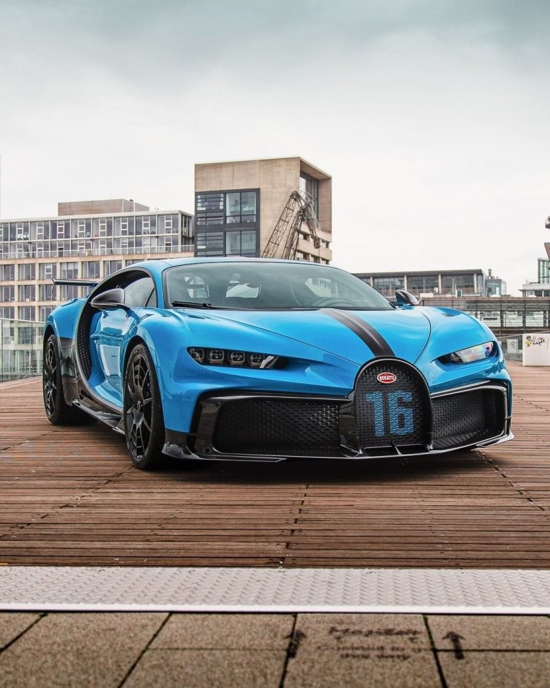 Бугатти Вейрон 16 4 super Sport