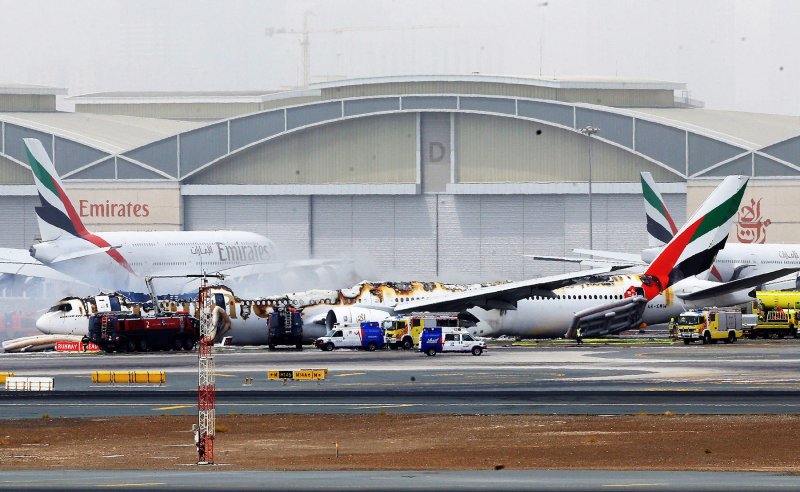 Авария Boeing 777 в Дубае