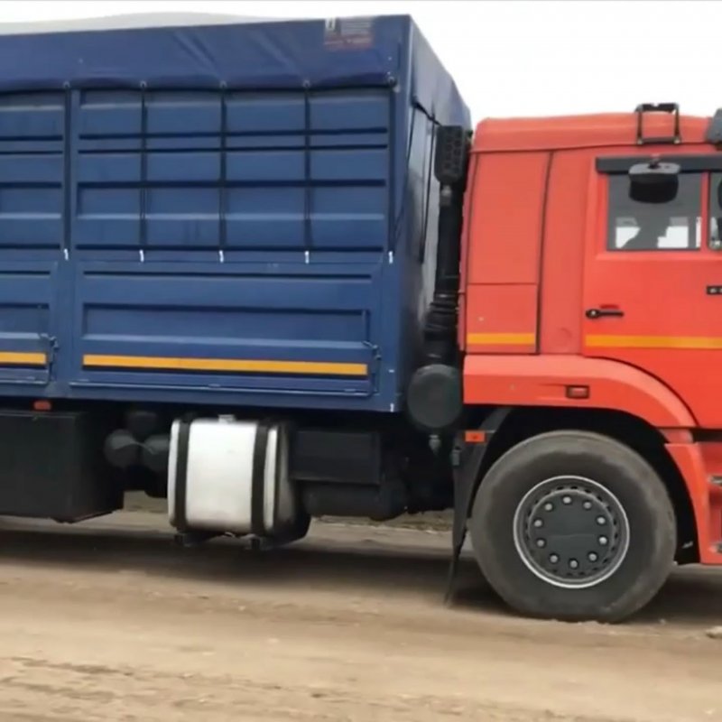 КАМАЗ 6520 зерновоз мамонт
