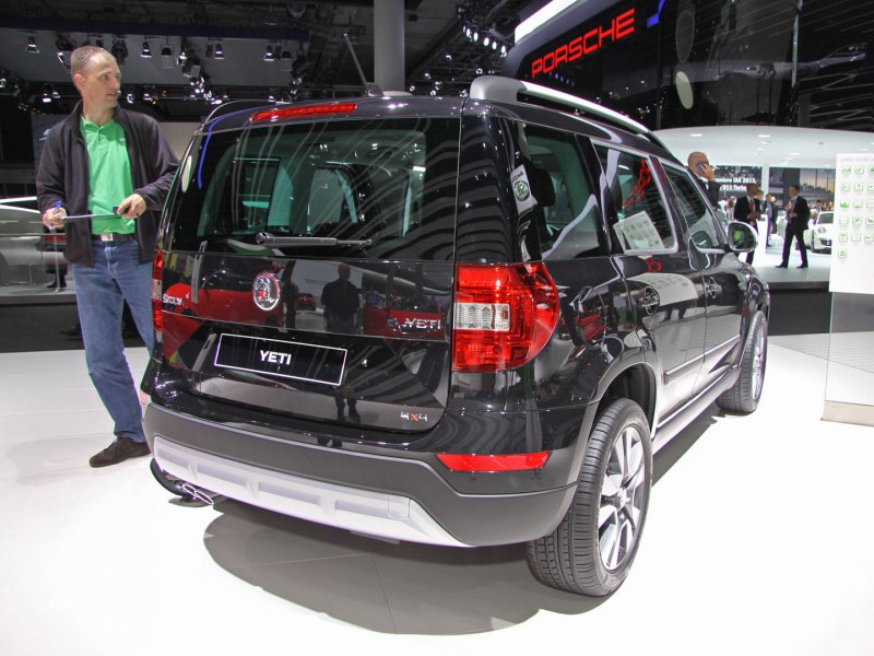 Skoda Yeti 2015 передняя часть