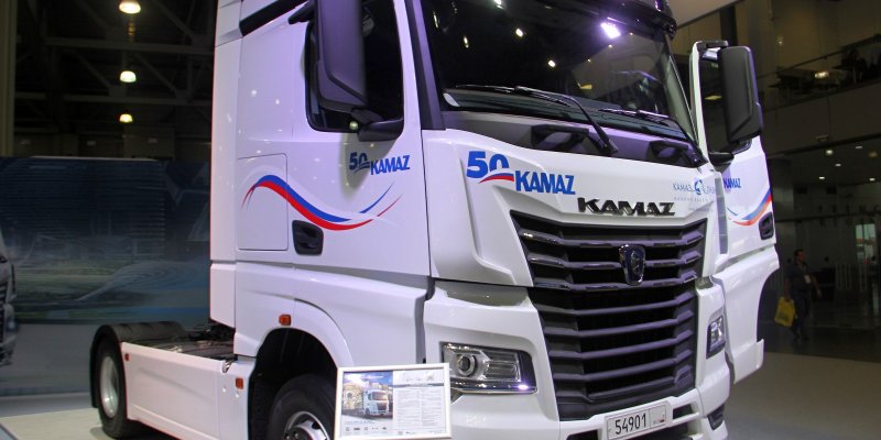 Седельный тягач КАМАЗ 54901