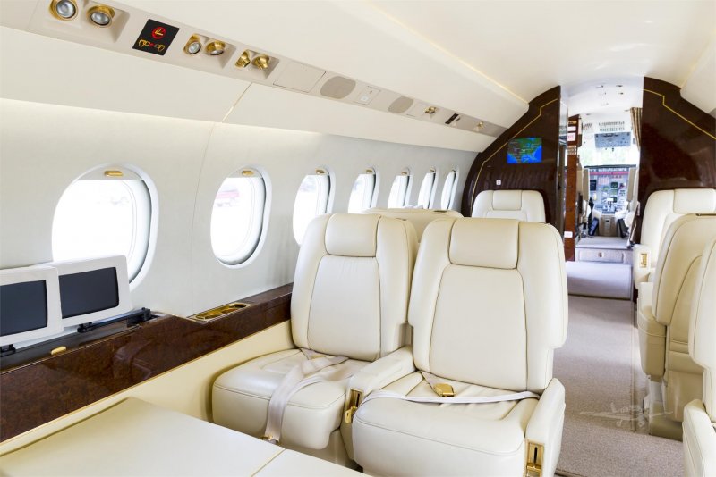 Falcon 2000ex Interior