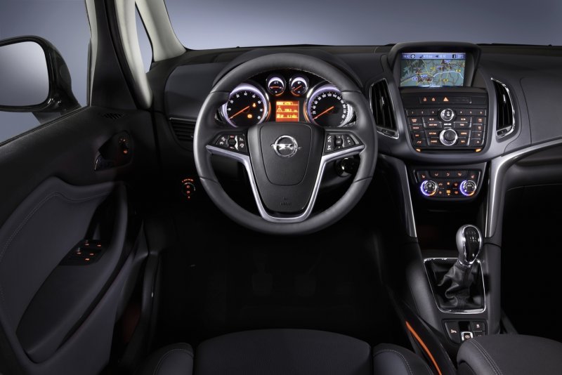 Opel Zafira Tourer 2012