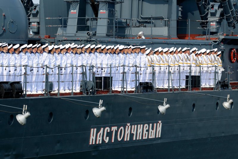 Эсминец настойчивый в Балтийске