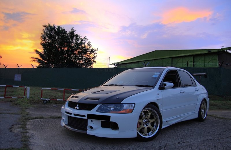 Mitsubishi Lancer Evolution IX