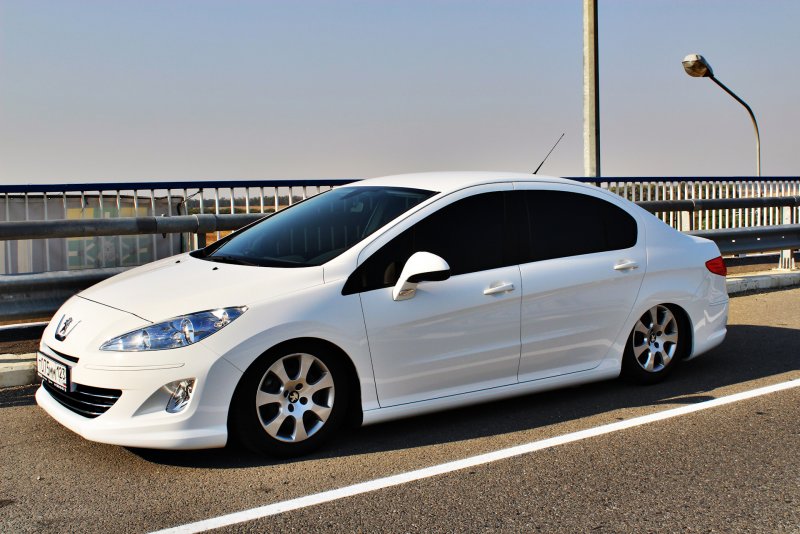 Peugeot 408 обвес
