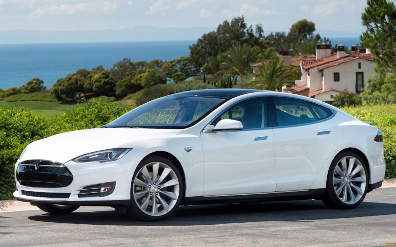 Tesla model s 2019 белая