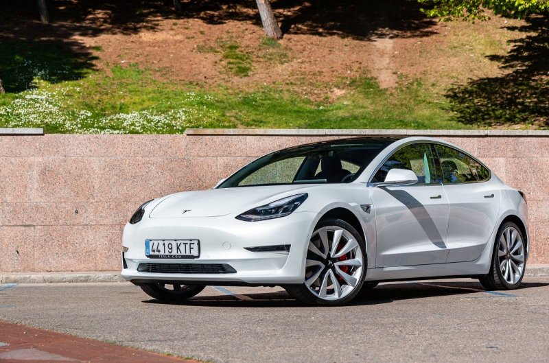 Tesla model s x 3