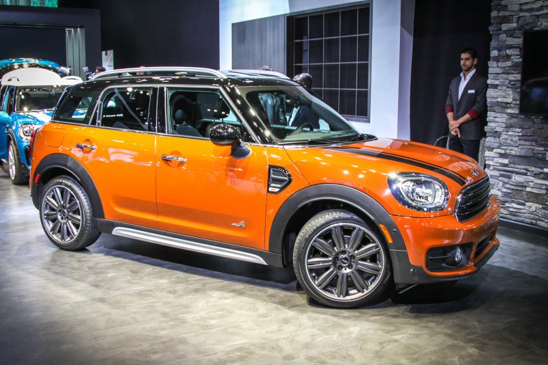 Мини кроссовер• Mini Cooper Countryman;