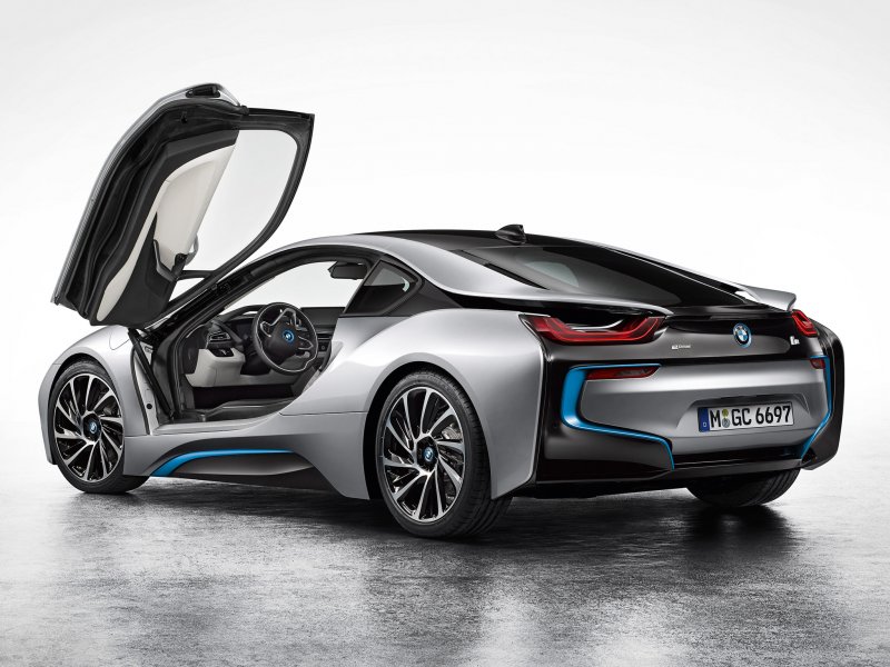BMW i8 2013