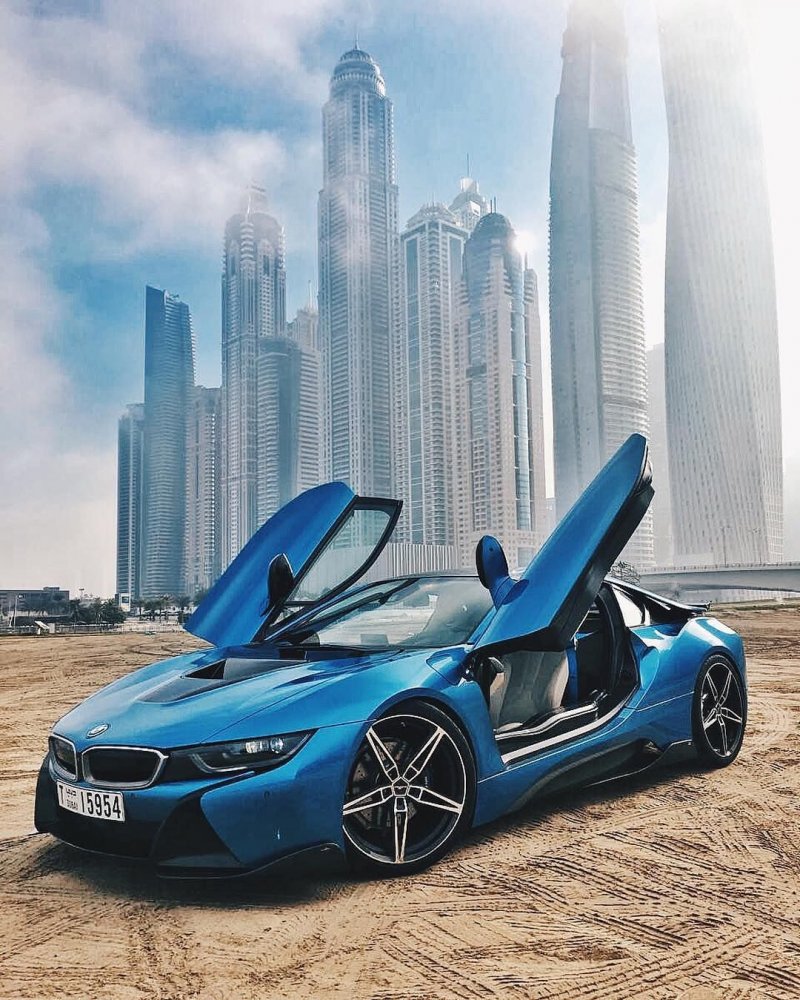 BMW i8 2020 салон