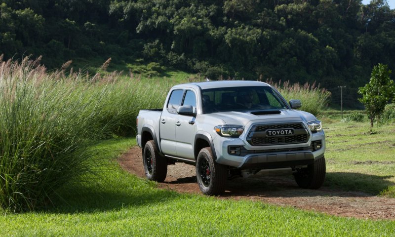 Dodge TRX Ford Raptor Toyota Tundra