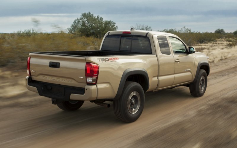 Toyota Tundra White