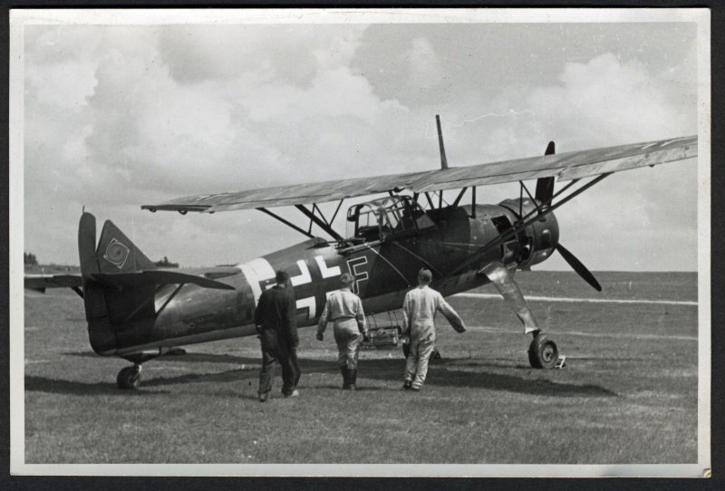 HS 126 1/48 ICM