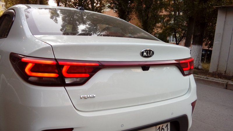 Kia Rio 2017 сзади