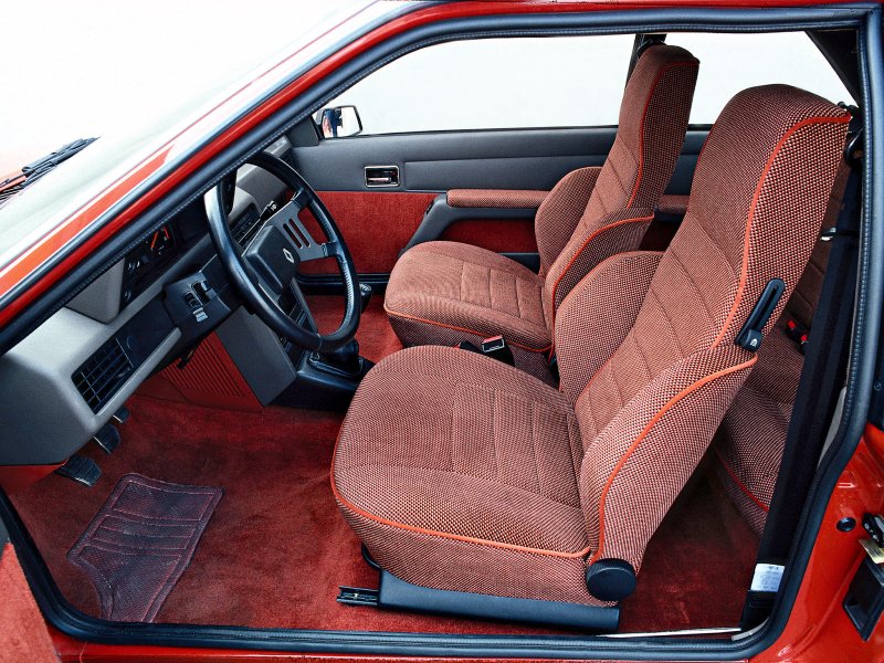 Renault Fuego 1980-1985