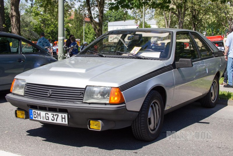 Рено Фуэго, 30