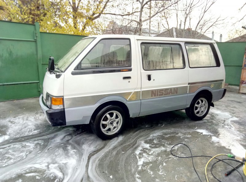 Nissan Vanette 1986