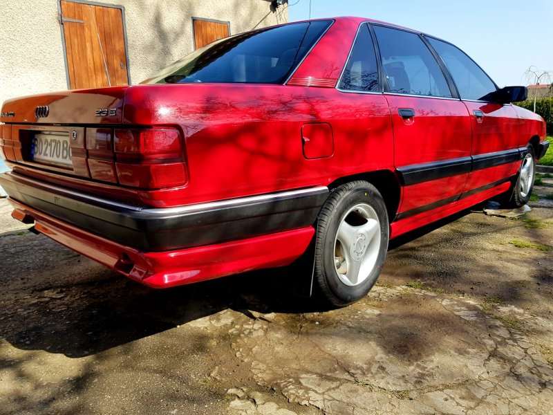 Audi 100 c3 HELLA Red