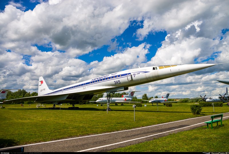 Ту-134 сверхзвуковой самолёт