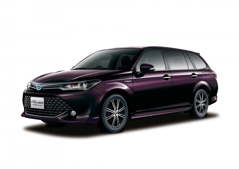 Toyota Corolla Fielder 2015