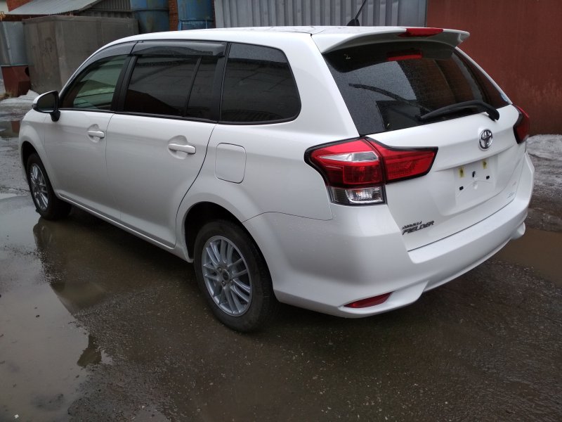 Toyota Corolla Fielder 2019