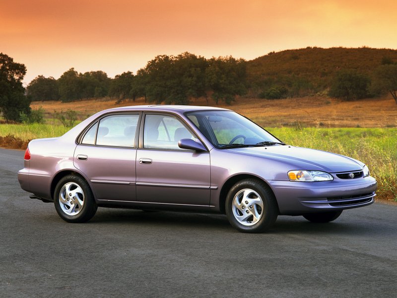 Toyota Corolla e110 седан