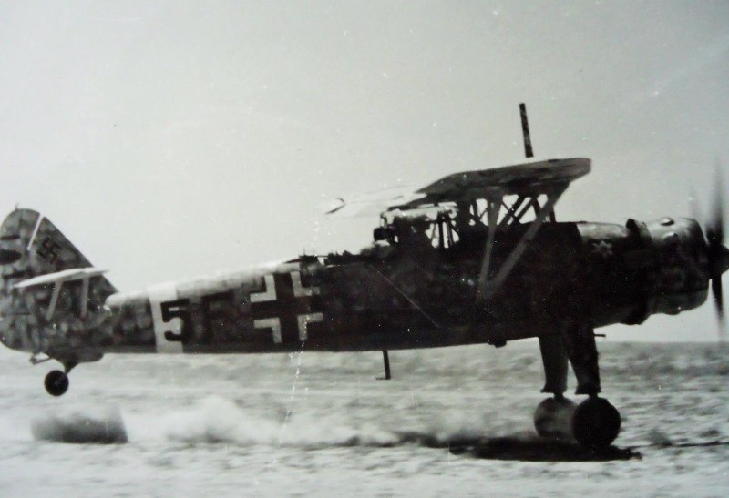 Немецкий самолет-разведчик Henschel HS 126b-1 (Хеншель)