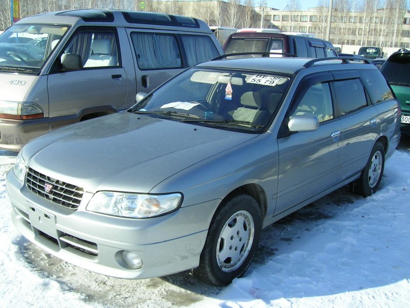 Ниссан Авенир 1999