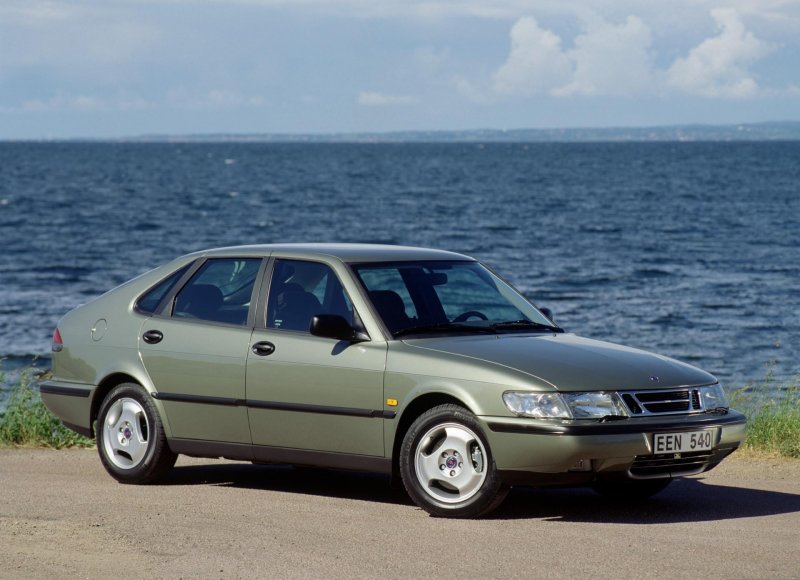 Saab 900 II хэтчбек 1993-1998