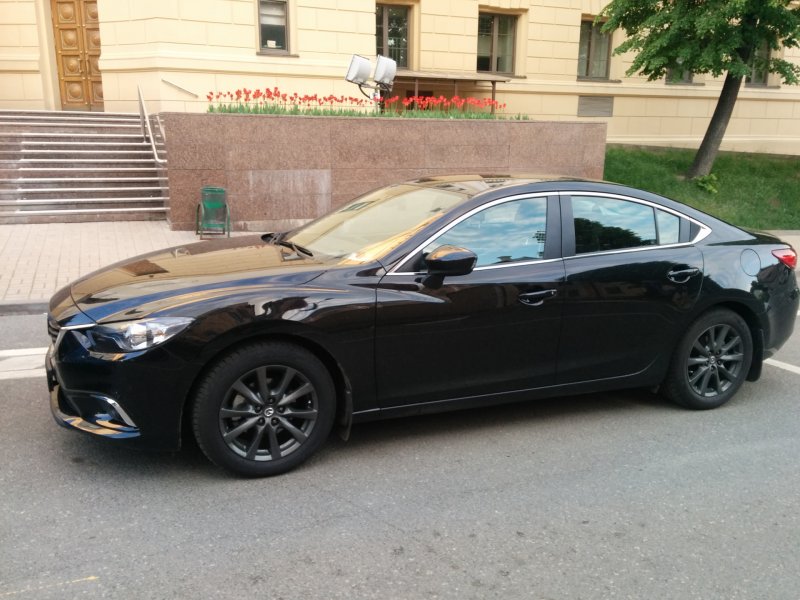 Mazda 6 r19 Black