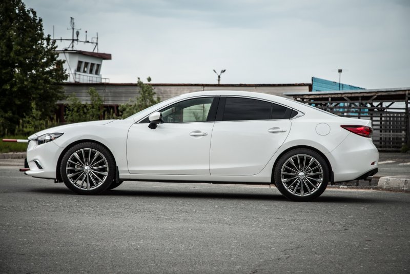 Mazda 6 r19
