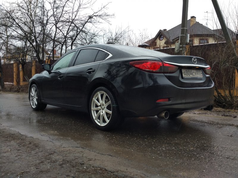 Mazda 6 на 19 дисках