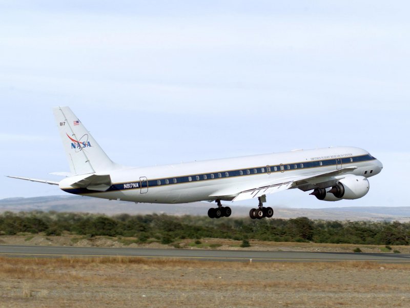 Самолет Douglas dc8