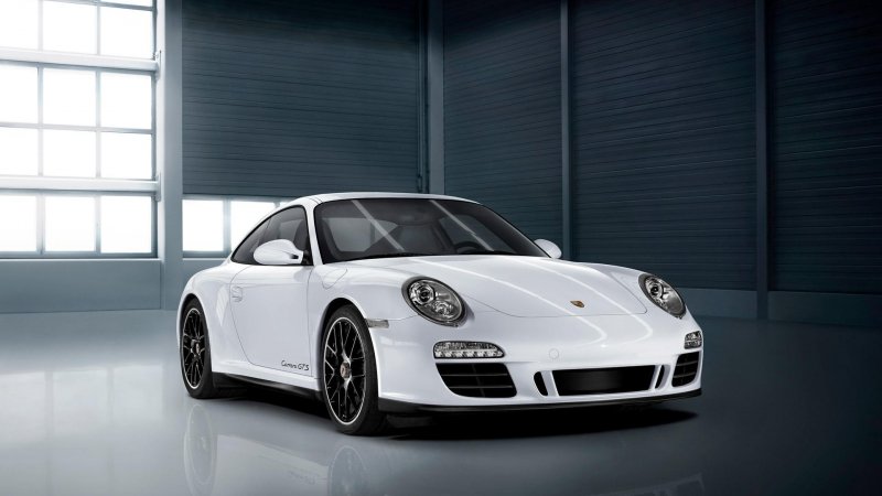 Porsche 911 Carrera белый