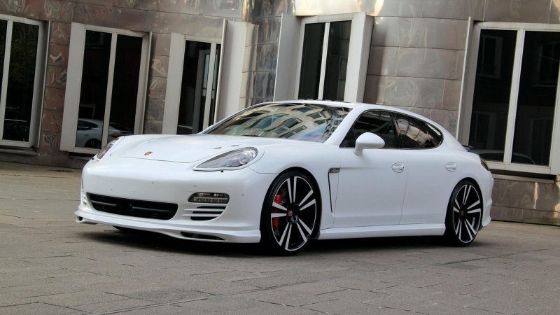 Porsche Panamera GTS белая