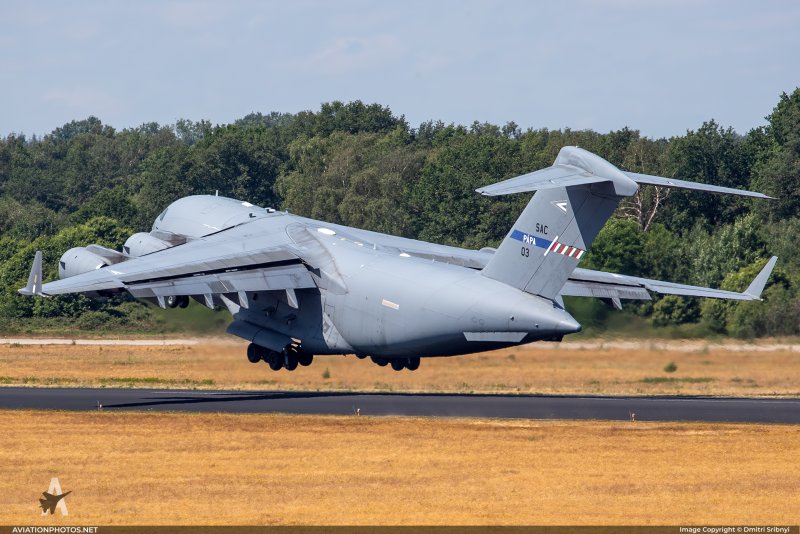 Самолёт топливозаправщик ил-78