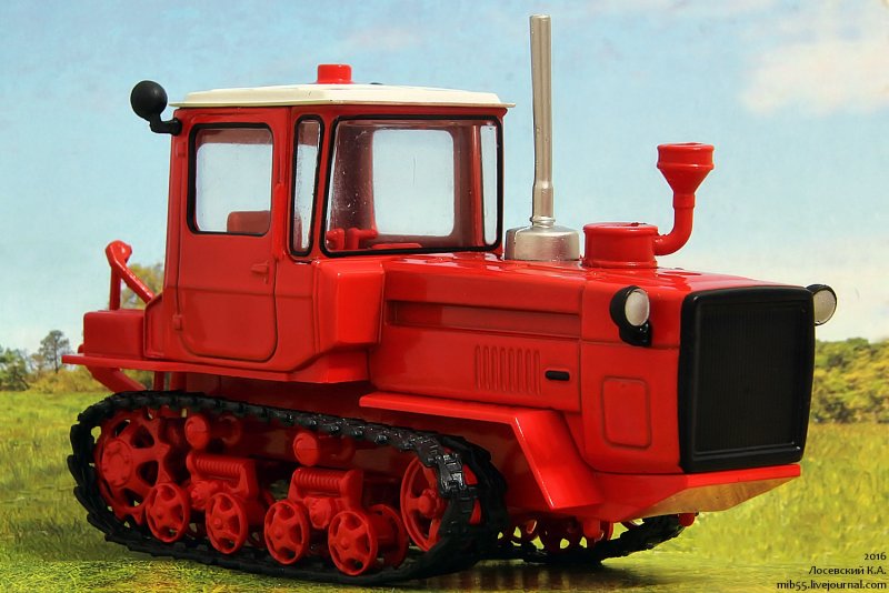 Трактор ДТ-175