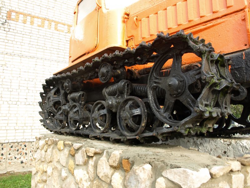 ДТ-20 гусеничный