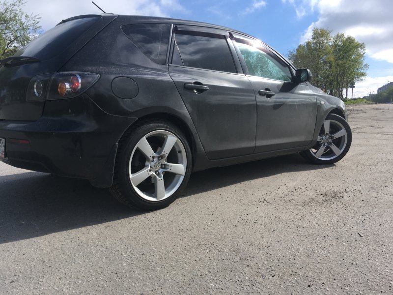 Mazda 3 хэтчбек r17