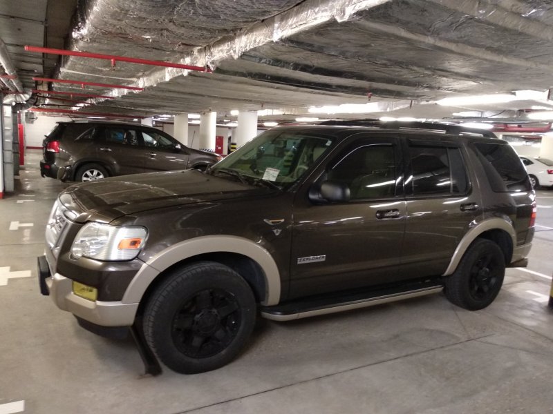 Ford Explorer 4 4.4