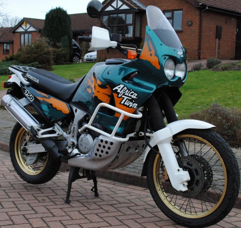 Хонда XRV 750 Africa Twin