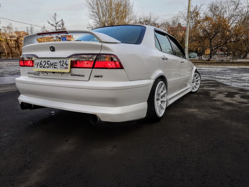 Honda Torneo белая